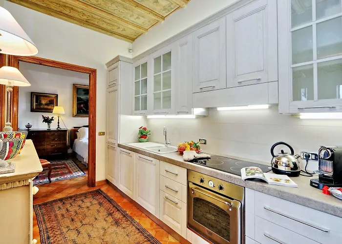 Treasurerome Daphne Terrace Rome