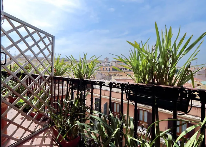 Treasurerome Daphne Terrace * Rome